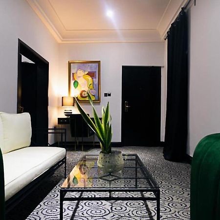 Muse Boutique Hotel Enugu Buitenkant foto