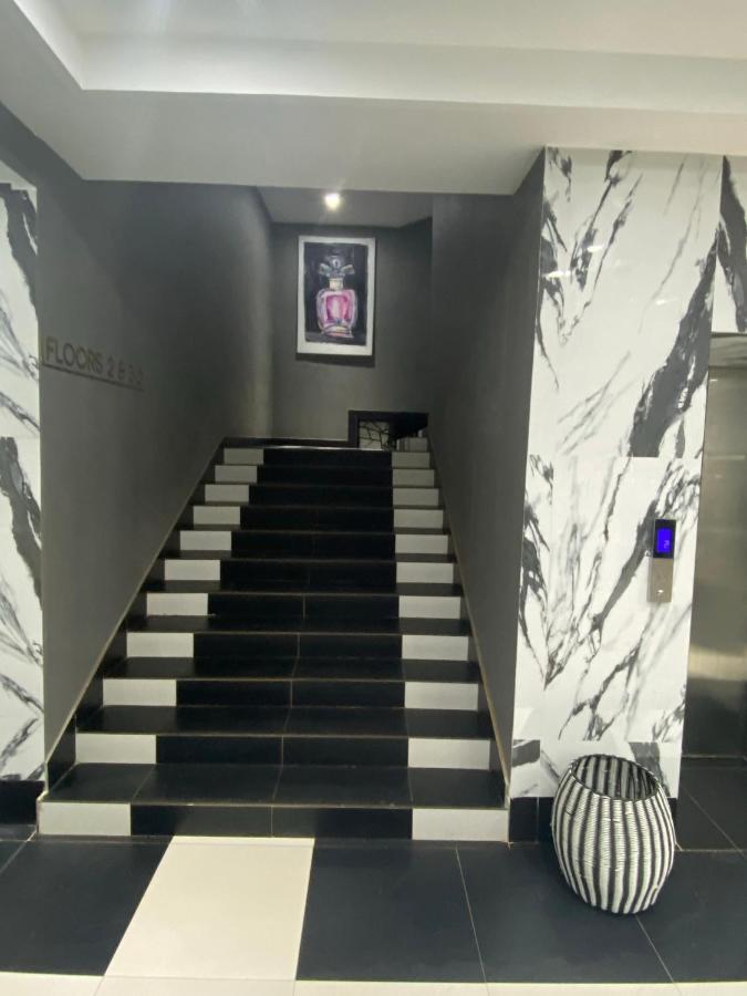 Muse Boutique Hotel Enugu Buitenkant foto