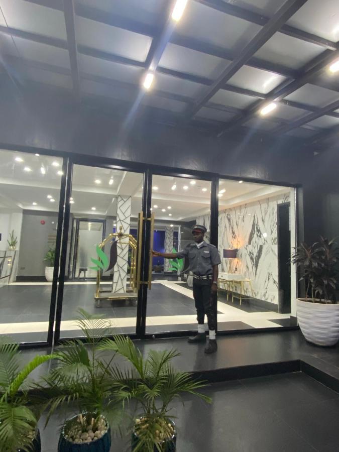 Muse Boutique Hotel Enugu Buitenkant foto