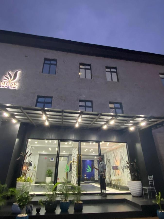 Muse Boutique Hotel Enugu Buitenkant foto
