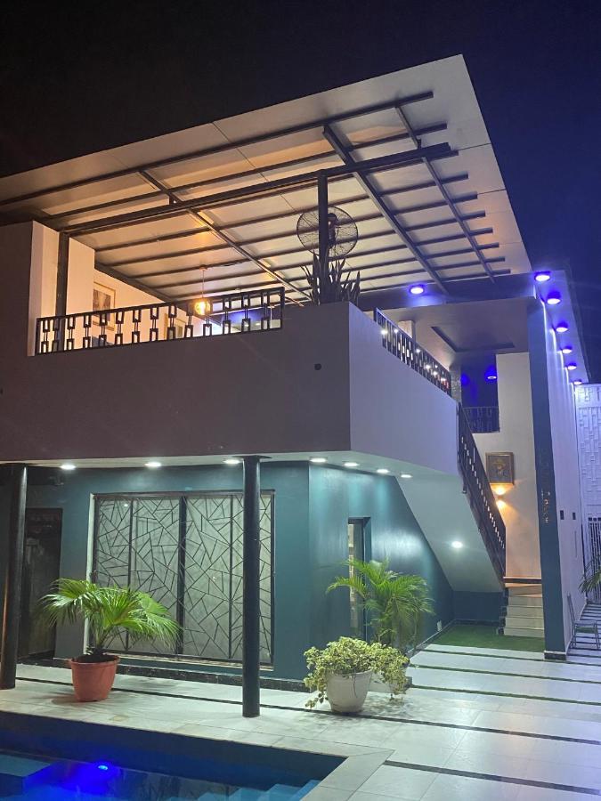 Muse Boutique Hotel Enugu Buitenkant foto