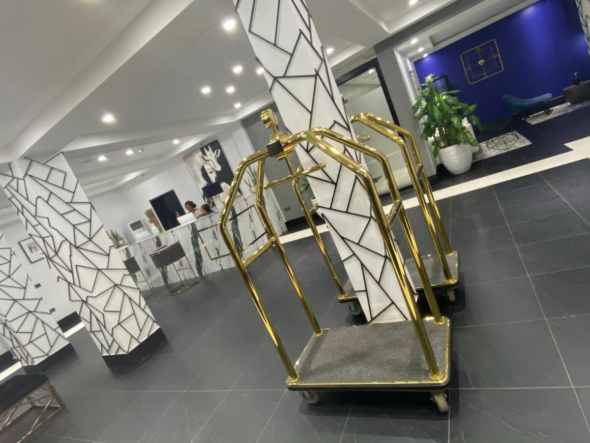 Muse Boutique Hotel Enugu Buitenkant foto