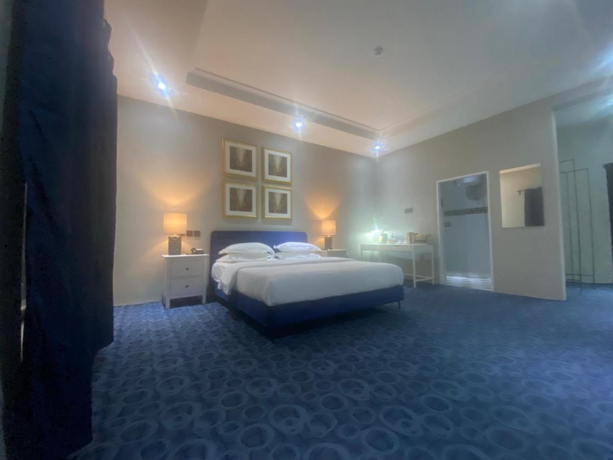 Muse Boutique Hotel Enugu Buitenkant foto