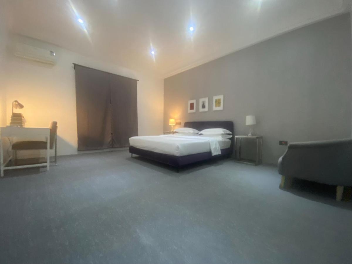 Muse Boutique Hotel Enugu Buitenkant foto