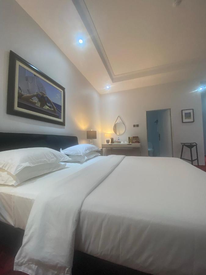 Muse Boutique Hotel Enugu Buitenkant foto