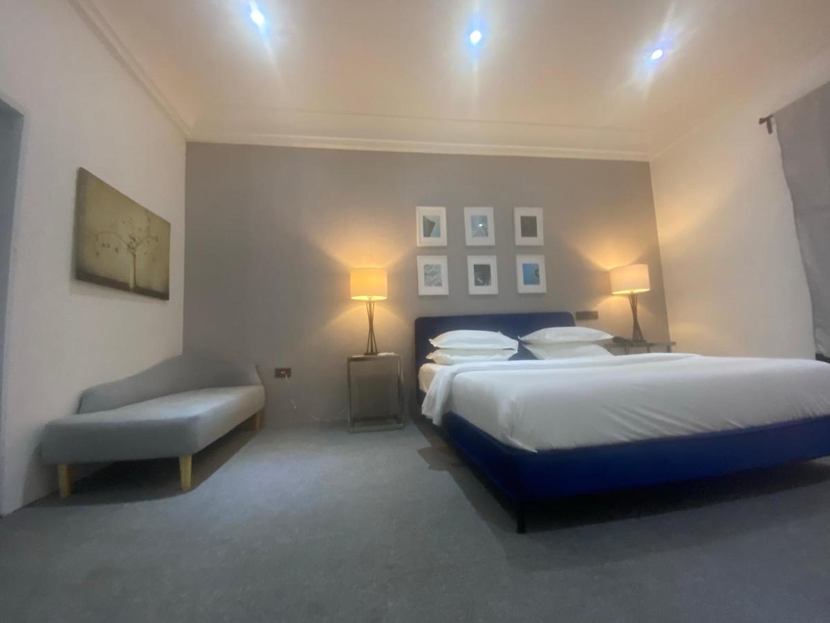 Muse Boutique Hotel Enugu Buitenkant foto