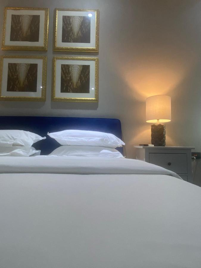 Muse Boutique Hotel Enugu Buitenkant foto