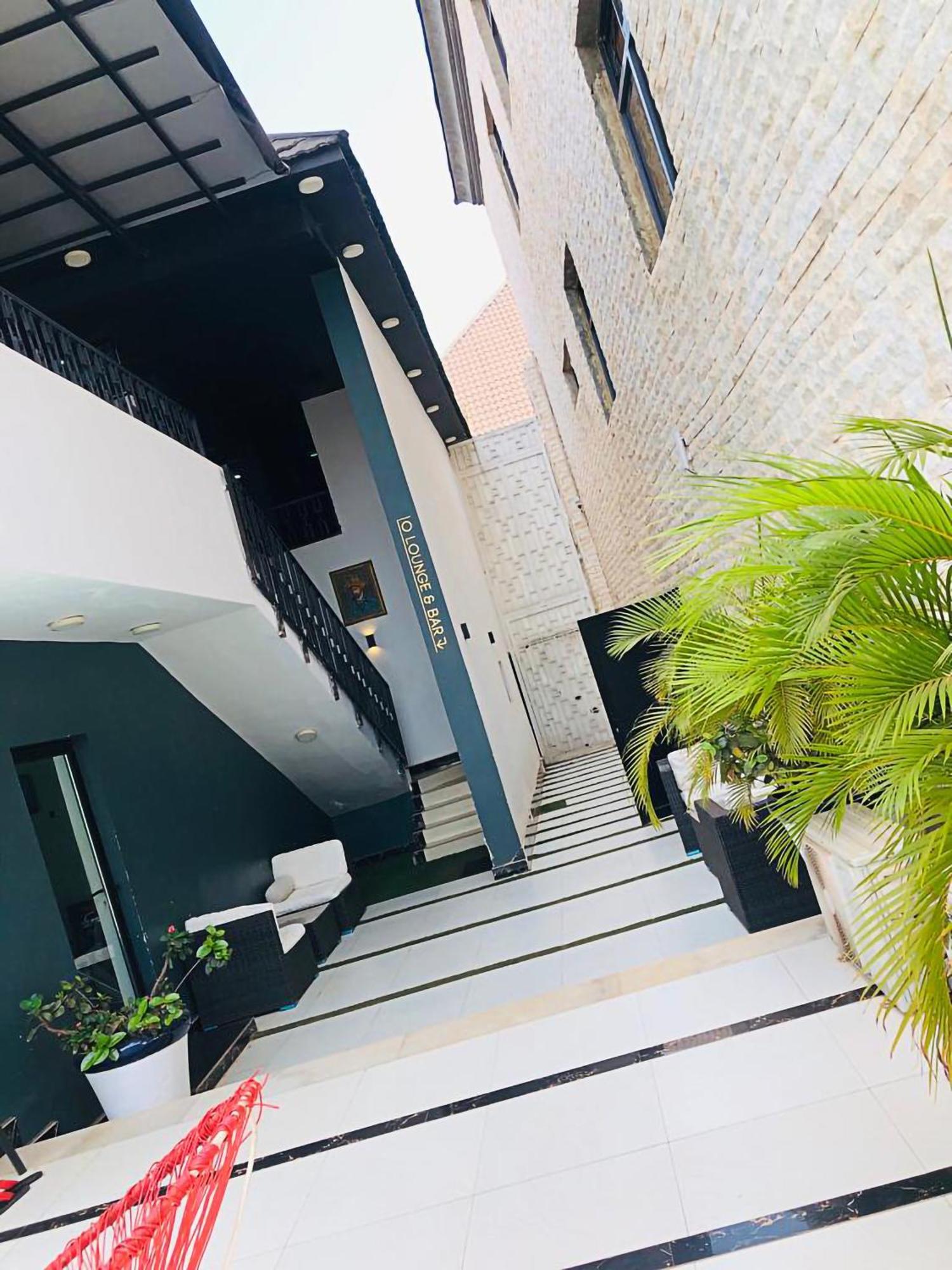 Muse Boutique Hotel Enugu Buitenkant foto